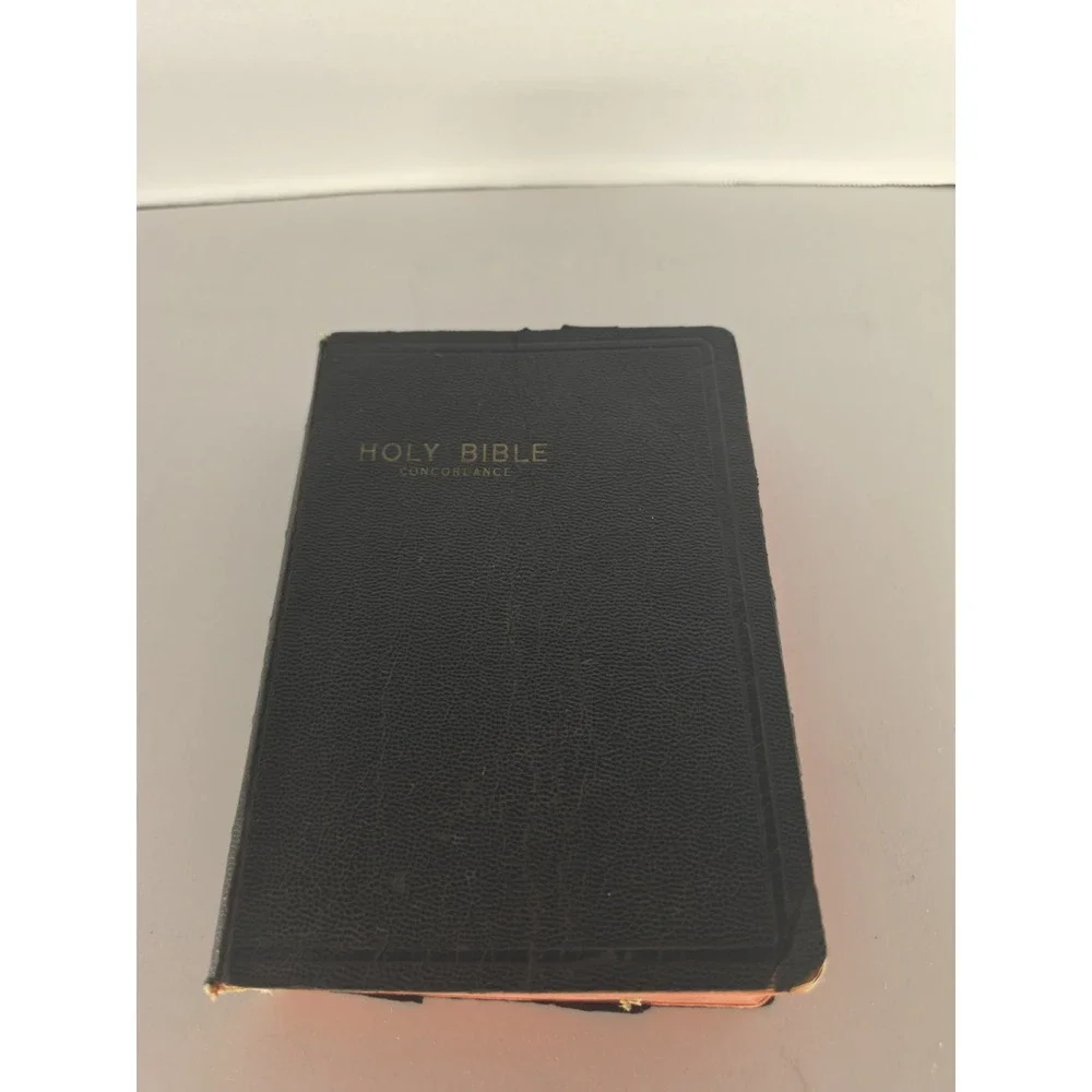 Vintage 1940s Holy Bible KJV Red Letter Concordance World Publishing Red Edge